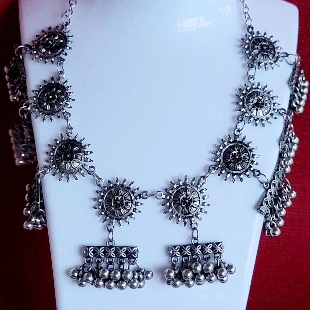 India Boutique Silver Statement Necklace